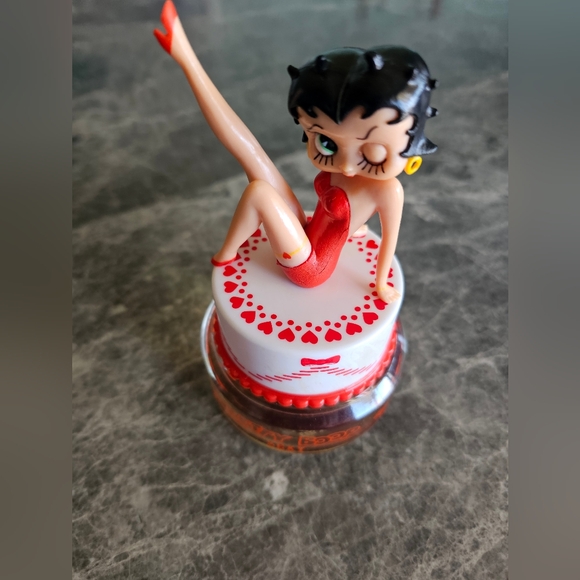 " EXTREAMLY UNIQUE " BETTY BOOP Perfume You Won't Find It Anywhere - Picture 9 of 9
